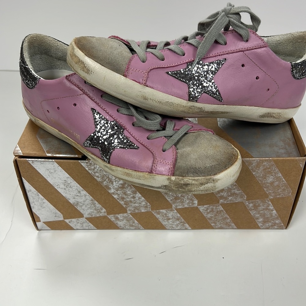 Good like new condition, super star private addition